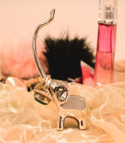 Elephant Ring Holder