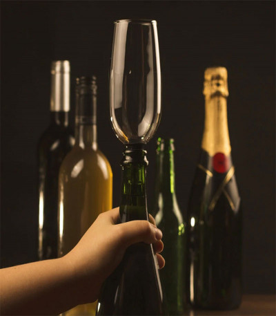 Bottomless Bubbles Glass