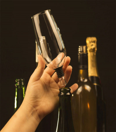 Bottomless Bubbles Glass